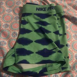 NIKE PRO SHORTS